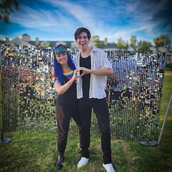 Meet your Posher, Cassandra - Picture 1 of 1